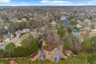 9635 Autry Falls Dr, Alpharetta, GA 30022 - Photo 105