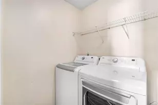 4849 Lily Stem Dr, Auburn, GA 30011 - Photo 13