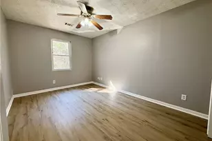 5478 Rocky Pine Dr, Lithonia, GA 30038 - Photo 15