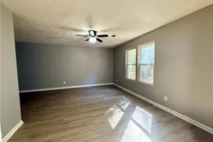 5478 Rocky Pine Dr, Lithonia, GA 30038 - Photo 5