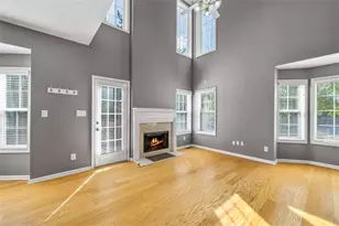 5977 Eagle Tiff Ln, Sugar Hill, GA 30518 - Photo 3