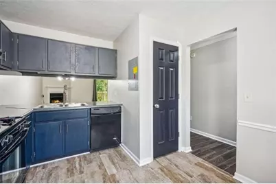 6458 Bedford Ln, Lithonia, GA 30058 - Photo 3