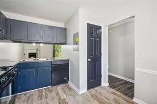 6458 Bedford Ln, Lithonia, GA 30058 - Photo 3