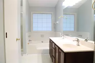 1991 Hollywood Dr, Lawrenceville, GA 30044 - Photo 9