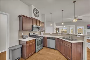 559 Bellbrook Ln, Lawrenceville, GA 30045 - Photo 19