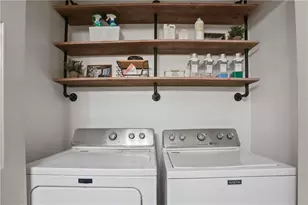 920 Bridge Pointe Ct, Alpharetta, GA 30005 - Photo 17