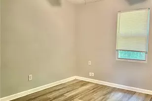 3897 Murdock Ln, Duluth, GA 30096 - Photo 9