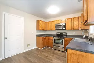 6961 Mahonia Pl, Lithonia, GA 30038 - Photo 7