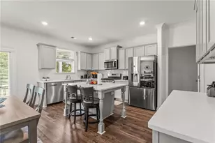 379 Blue Juniper Cir, Loganville, GA 30052 - Photo 3