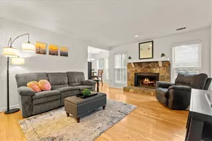 1009 Lake Pointe Cir, Roswell, GA 30075 - Photo 1