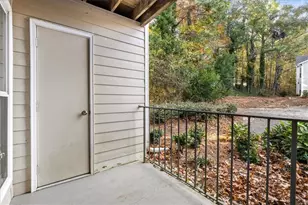1009 Lake Pointe Cir, Roswell, GA 30075 - Photo 21