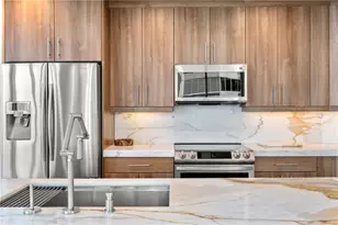 1080 Peachtree St NE, Atlanta, GA 30309 - Photo 19