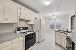 11790 Spring Lake Way, Fayetteville, GA 30215 - Photo 9