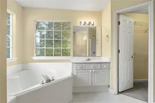 1082 Old Greystone Dr, Lithonia, GA 30058 - Photo 17