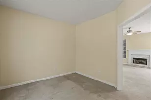 1082 Old Greystone Dr, Lithonia, GA 30058 - Photo 7