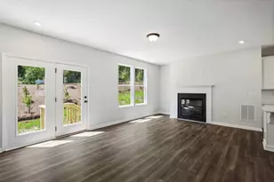 2696 Crk Vw Ter NW, Atlanta, GA 30318 - Photo 5