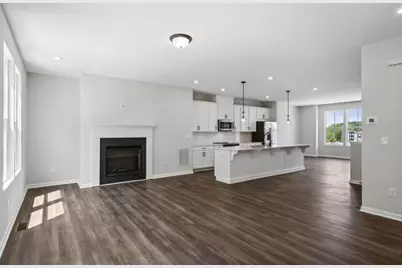 2696 Creek View Terrace NW, Atlanta, GA 30318 - Photo 3