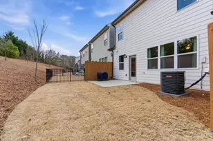 325 Hayden Cir, Woodstock, GA 30189 - Photo 31