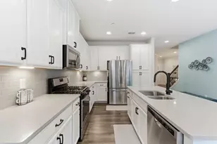 325 Hayden Cir, Woodstock, GA 30189 - Photo 9