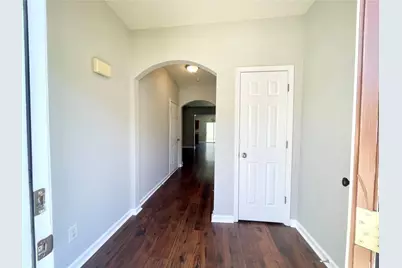 2090 Lakeshore Overlook Drive NW, Kennesaw, GA 30152 - Photo 5