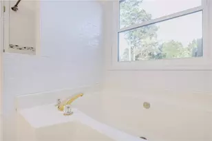 5790 Newberry Point Dr, Flowery Branch, GA 30542 - Photo 33