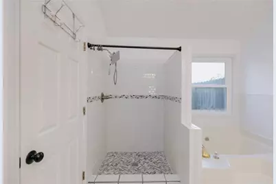 5790 Newberry Point Drive, Flowery Branch, GA 30542 - Photo 29