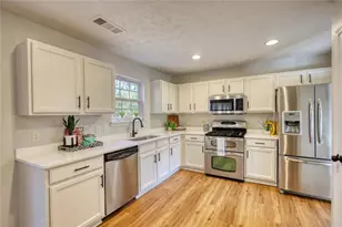 1328 Blazing Star Rd SE, Lawrenceville, GA 30045 - Photo 9