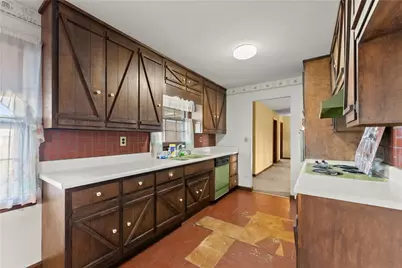 3750 Robinson Drive, Oakwood, GA 30566 - Photo 15