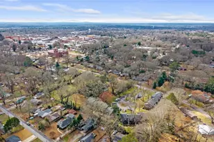 541 North White St, Carrollton, GA 30117 - Photo 23