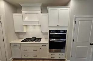 5030 Sierra Creek Dr, Hoschton, GA 30548 - Photo 7