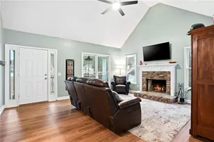 125 Cardinal Ct, Covington, GA 30016 - Photo 7