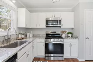 4960 Sugar Creek Dr, Sugar Hill, GA 30518 - Photo 11