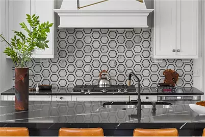 1760 Barclay Close NW, Atlanta, GA 30318 - Photo 9