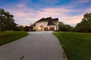 526 Orchard Dr, Clarkesville, GA 30523 - Photo 55