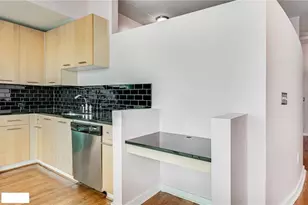 3324 Peachtree Rd NE, Atlanta, GA 30326 - Photo 11