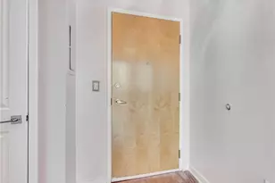 3324 Peachtree Rd NE, Atlanta, GA 30326 - Photo 3