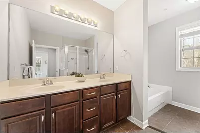 7265 Glisten Avenue NE #128, Sandy Springs, GA 30328 - Photo 11