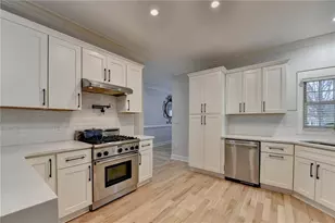 4541 Meadow Club Dr, Suwanee, GA 30024 - Photo 5