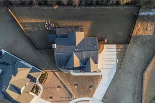 289 Greighmoor Ct, Loganville, GA 30052 - Photo 35