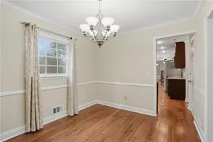 521 Rue Montaigne, Stone Mountain, GA 30083 - Photo 5