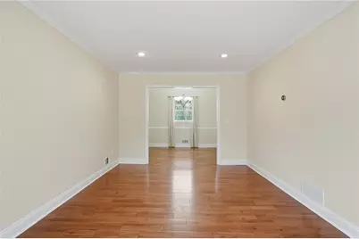 521 Rue Montaigne, Stone Mountain, GA 30083 - Photo 3