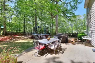 1285 Great Oaks Dr, Lawrenceville, GA 30045 - Photo 9