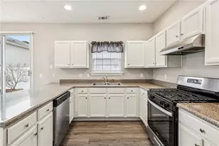 198 Swanee Ln, Woodstock, GA 30188 - Photo 15