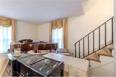 2985 Duke Of Gloucester, Atlanta, GA 30344 - Photo 13