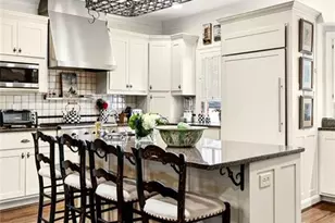 3685 Peachtree Rd NE, Atlanta, GA 30319 - Photo 5