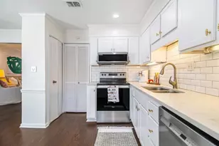 2 George Wythe Pl NW, Atlanta, GA 30318 - Photo 19