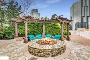 3324 Peachtree Rd NE, Atlanta, GA 30326 - Photo 19