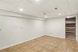 8234 Dawn Dr, Jonesboro, GA 30236 - Photo 25