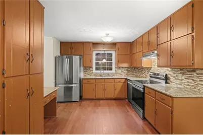 8234 Dawn Drive, Jonesboro, GA 30236 - Photo 11