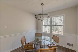 9178 Lakeview Dr, Covington, GA 30014 - Photo 9